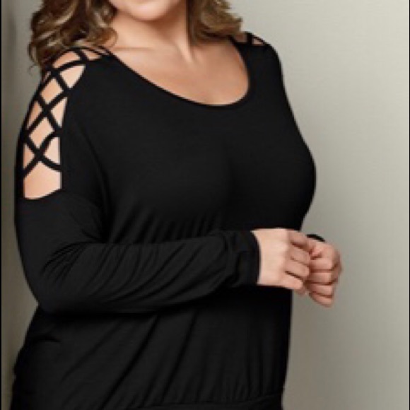 Plus size Cold shoulder T-shirt - Picture 3 of 4